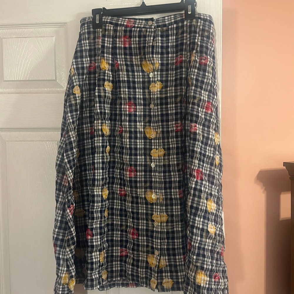 Ladies skirt